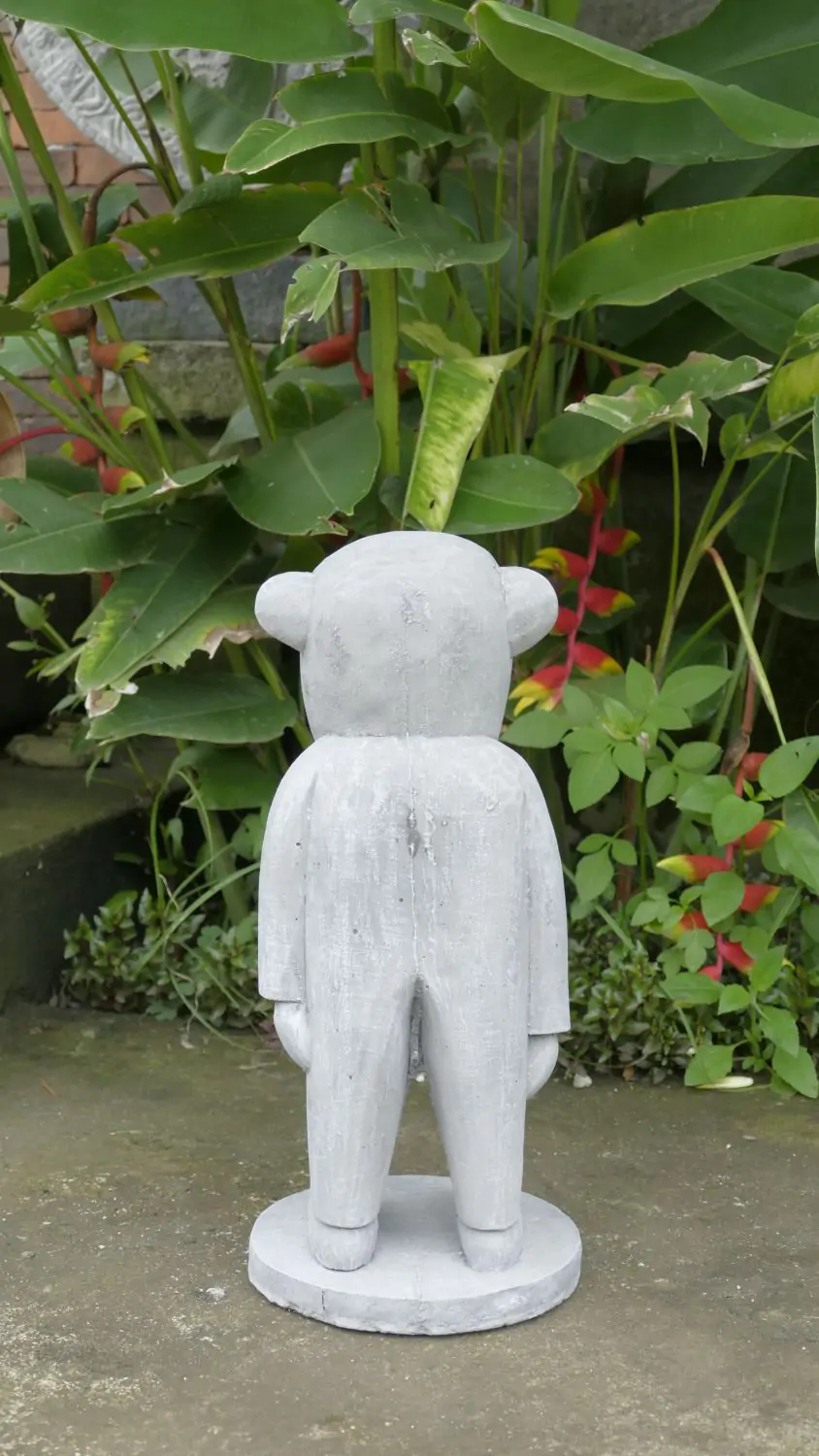  Product image 4 of the product “Amicus - Small abstract, 41,5cm H | cast stone ”